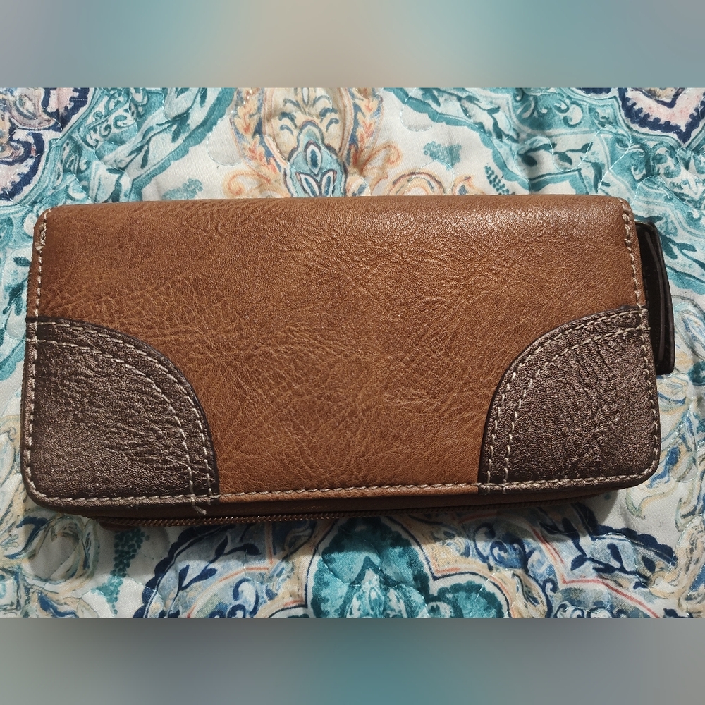 Bandana Women's By American West Guns And Roses Zip Around Wallet